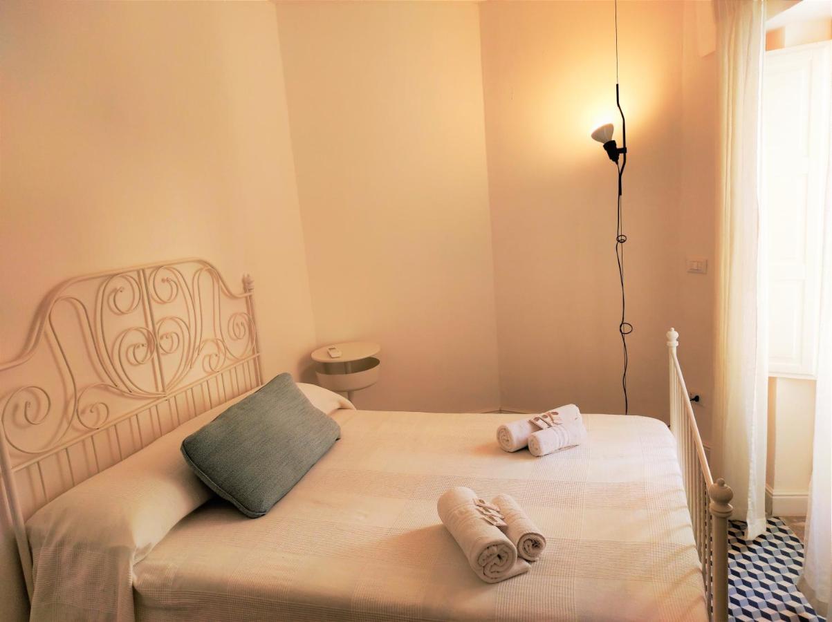 Suite Bagnara- Ortigia Holidays Syrakusa Exteriör bild